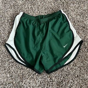 Nike Athletic Shorts Green